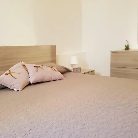 Sea Point Court Apartment